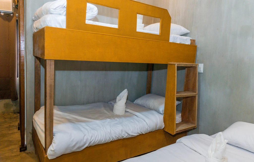 Quad Room photo 03.webp